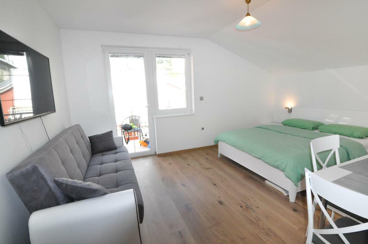 Apartment Helen Ičići Kültér fotó