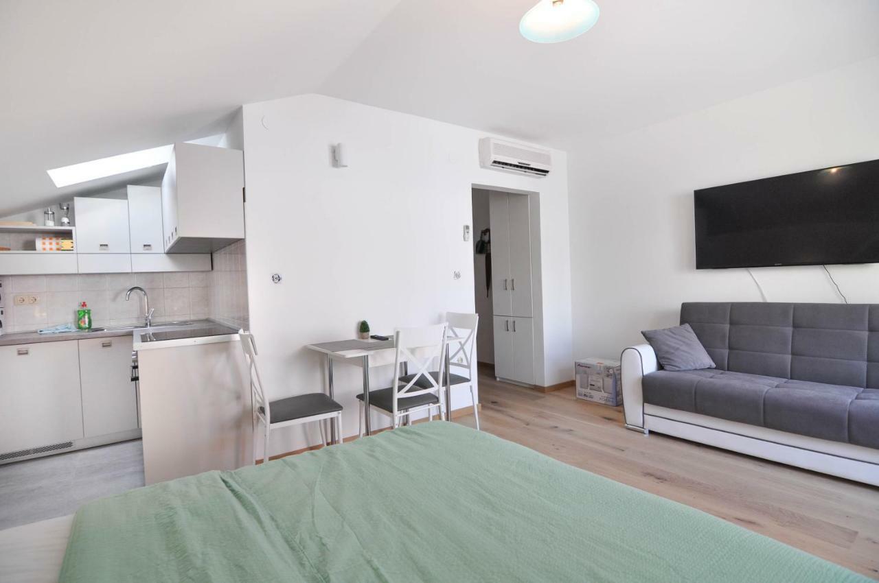 Apartment Helen Ičići Kültér fotó